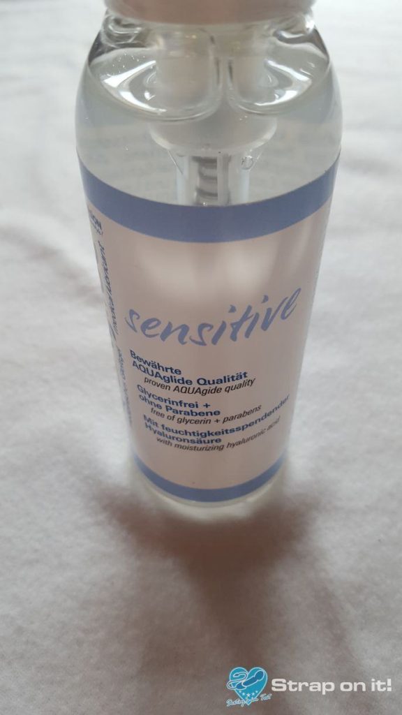 Gleitgel-Test-Aquaglide-Sensitive_von-vorne