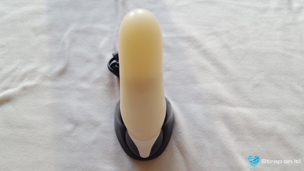 Silikon Vibrator iLyte im Vibrator Test: In der Ladestation